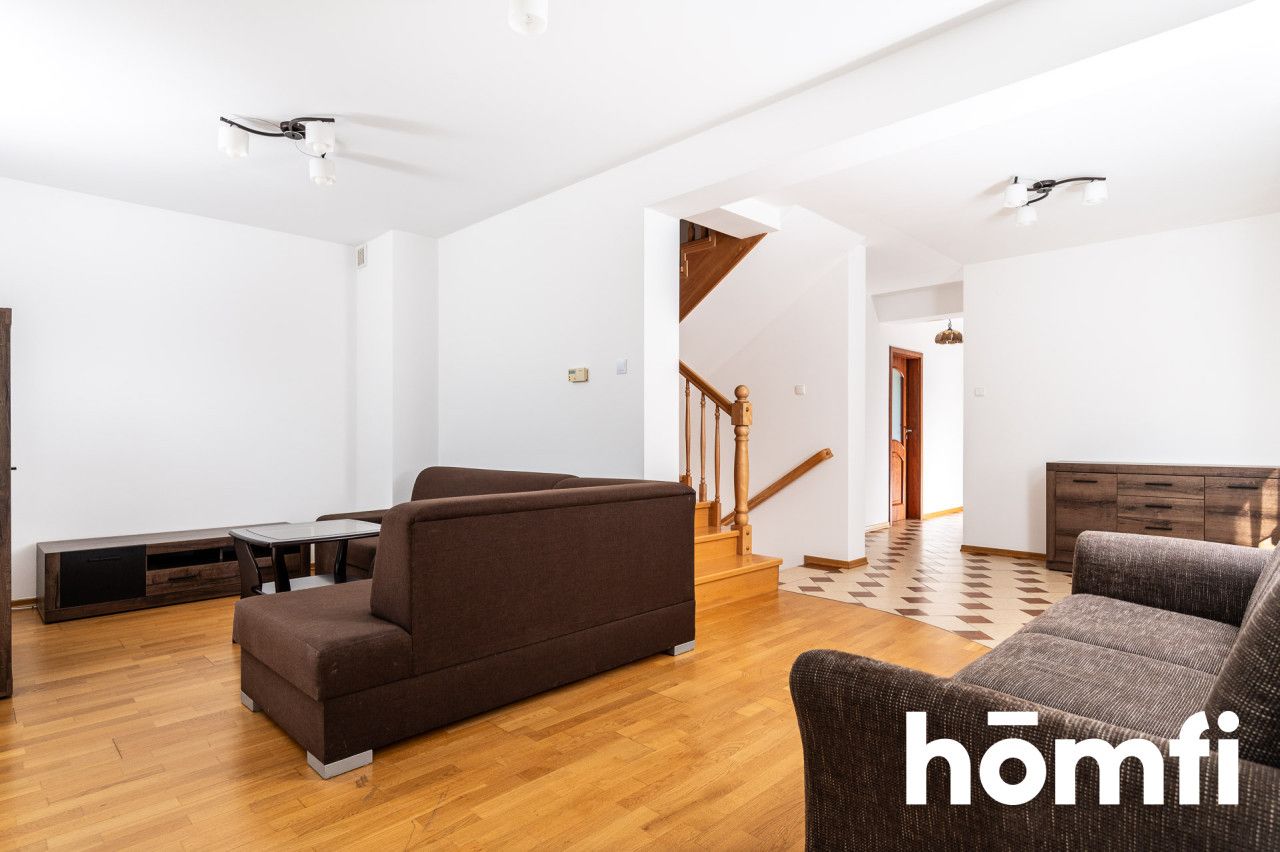 Semi-detached house in Zielonki with three bedrooms, a basement and a garage with an additional apartment - House - Sale - Krakowski, Zielonki