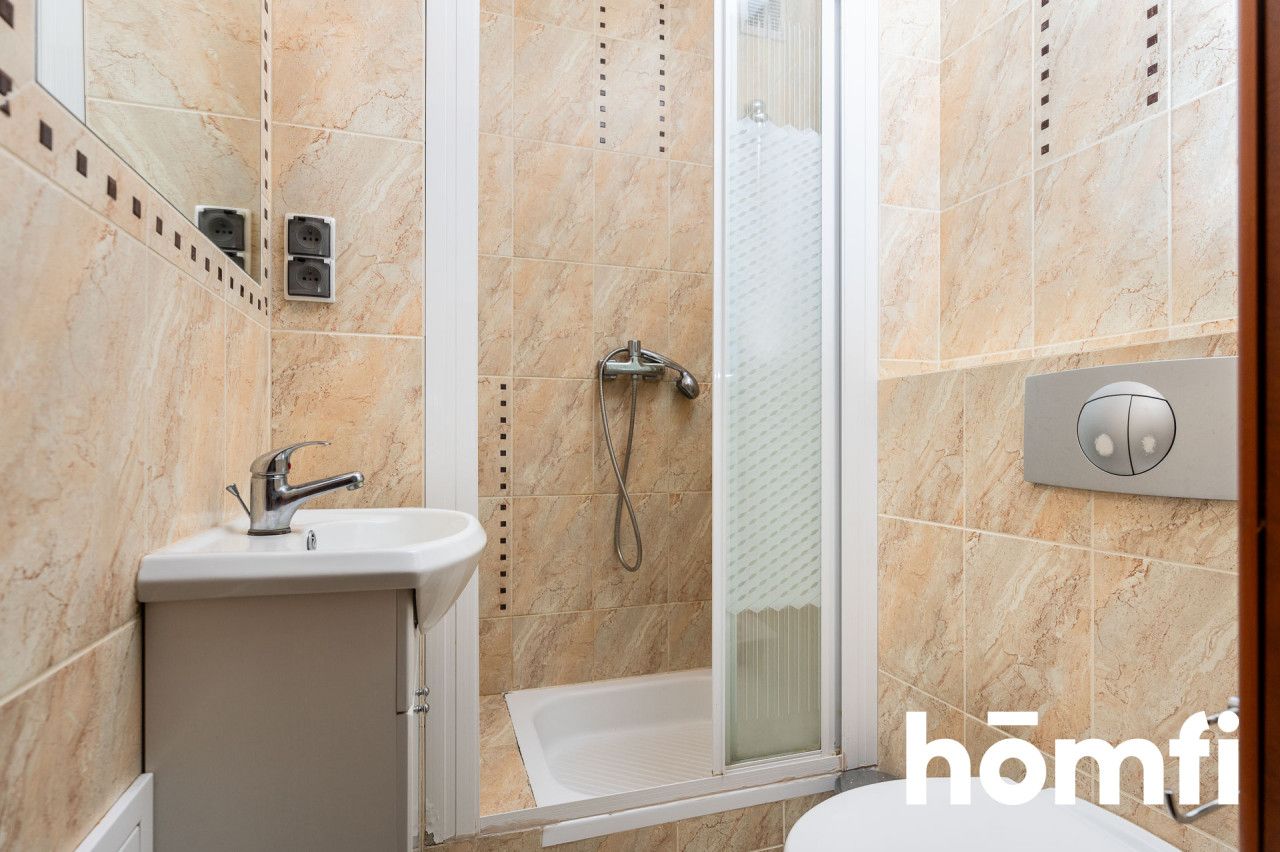 Semi-detached house in Zielonki with three bedrooms, a basement and a garage with an additional apartment - House - Sale - Krakowski, Zielonki