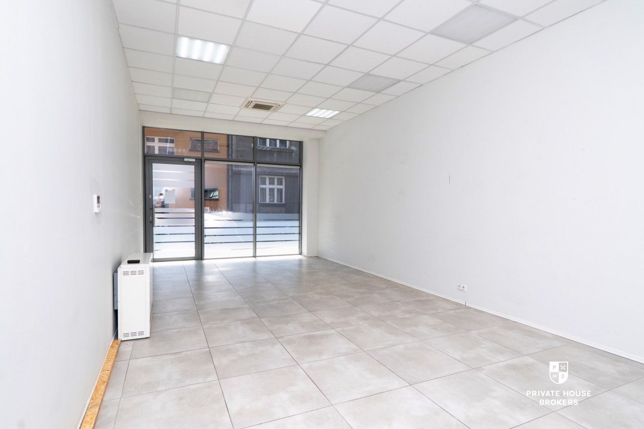 Retail space for rent 51 sqm - Commercial premises - Rent - Kraków, Podgórze