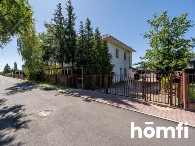 A spacious facility with premises for rent in Ksawerów - Комерційне приміщення - Продаж - Pabianicki, Ksawerów