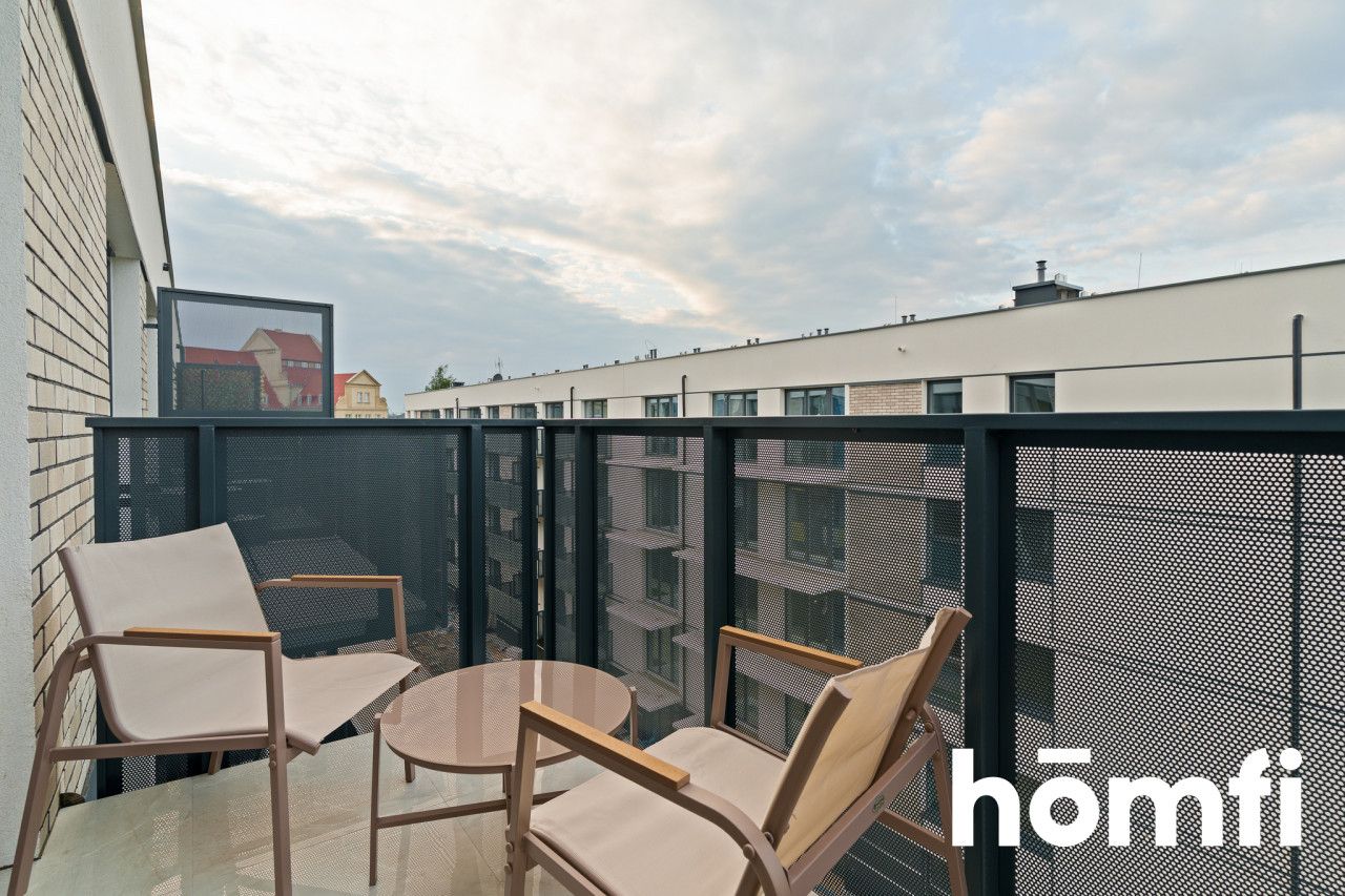 Cozy 2-room apartment with river view - Portovo - Apartment - Rent - Gdańsk, Śródmieście