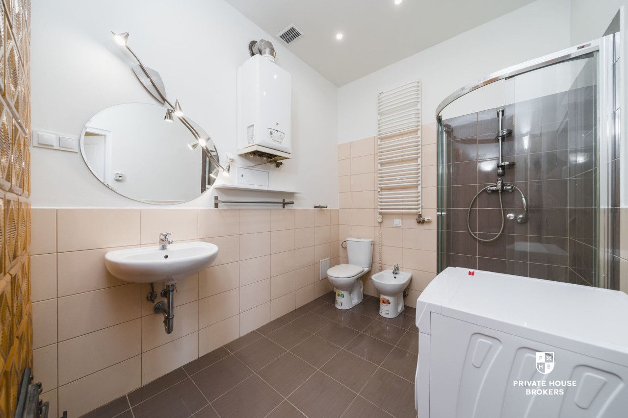 Klimatyczny apartament 60m2 przy Św. Sebastiana - Mieszkanie - Wynajem - Kraków, Śródmieście / Stare Miasto