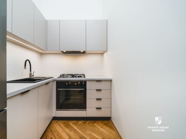 Klimatyczny apartament 60m2 przy Św. Sebastiana - Mieszkanie - Wynajem - Kraków, Śródmieście / Stare Miasto