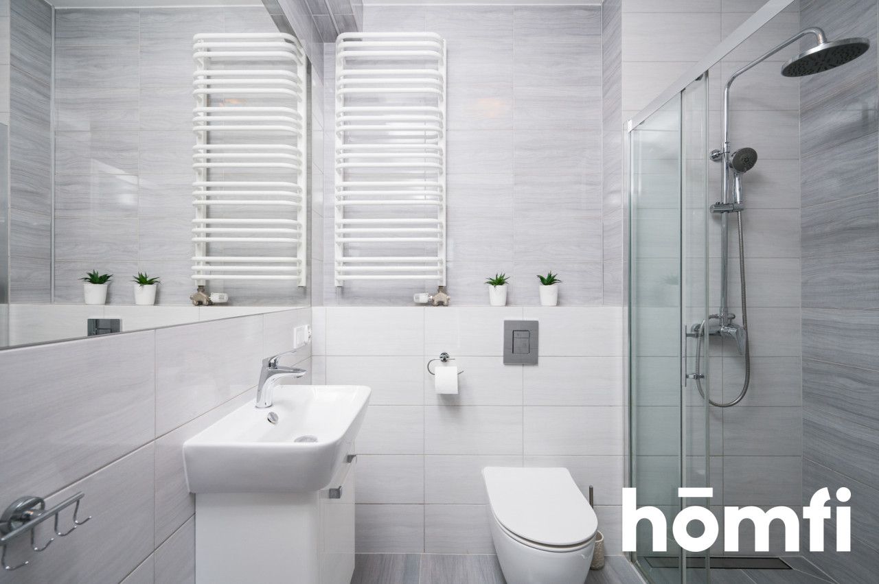 AIR CONDITIONED STUDIO APARTMENT WITH A VIEW ON THE KRAKOW SKYLINE ┃ UL. MOGILSKA 120B ┃ CITY CENTER ┃ PARKING - Apartment - Rent - Kraków, Śródmieście