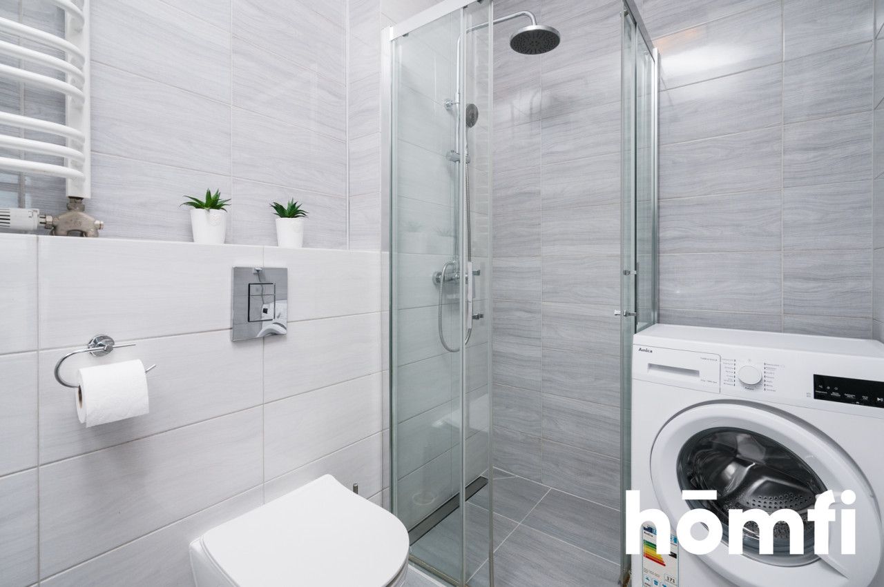 AIR CONDITIONED STUDIO APARTMENT WITH A VIEW ON THE KRAKOW SKYLINE ┃ UL. MOGILSKA 120B ┃ CITY CENTER ┃ PARKING - Apartment - Rent - Kraków, Śródmieście