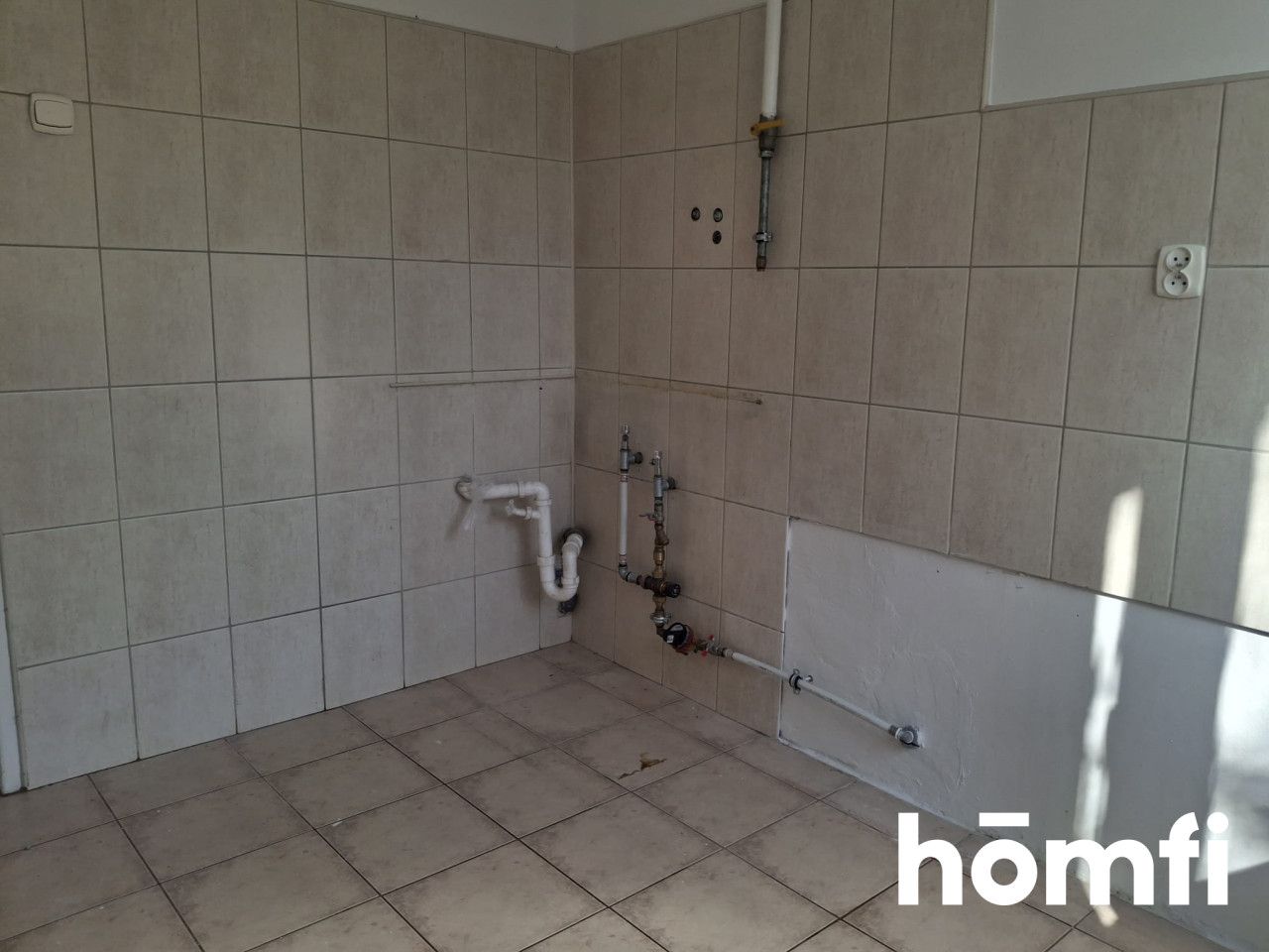 Apartment for renovation, Szwoleżerów/Tysiąclecia, 3 rooms, 1st floor, balcony, basement - Квартира - Продаж - Rzeszów, Tysiąclecia