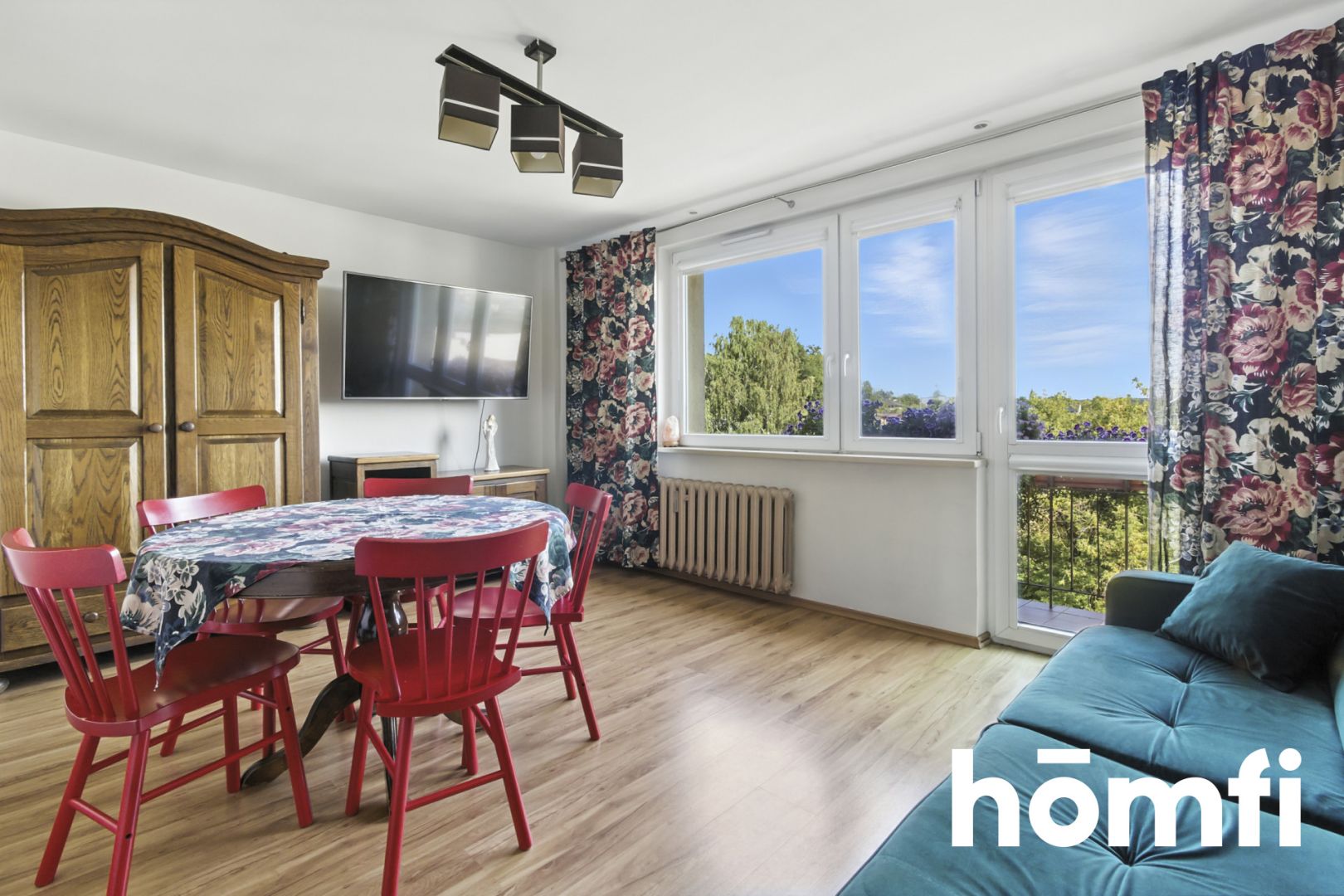 Perfectly Located Three-Bedroom Apartment - Apartment - Sale - Starachowicki, Starachowice