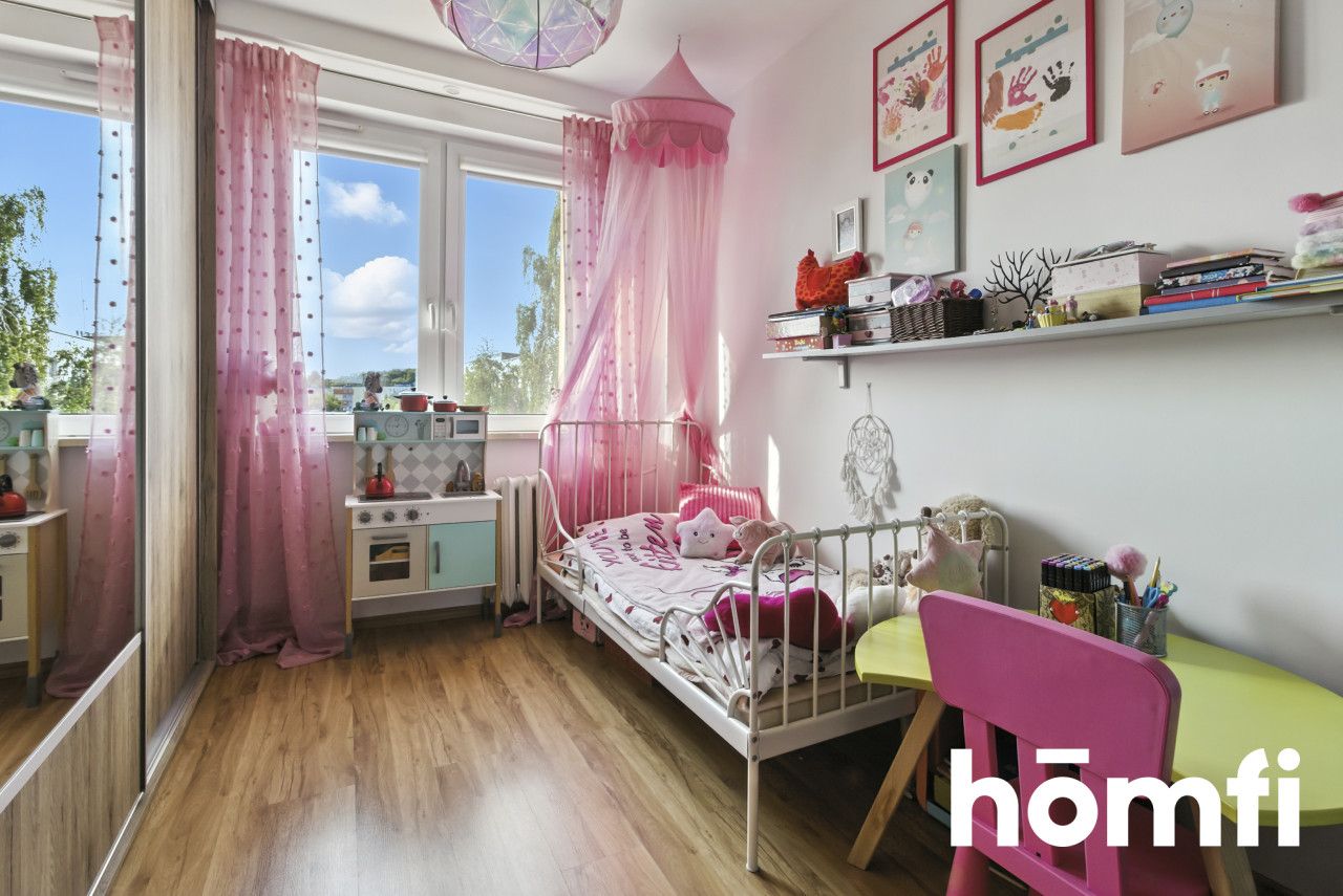 Perfectly Located Three-Bedroom Apartment - Apartment - Sale - Starachowicki, Starachowice