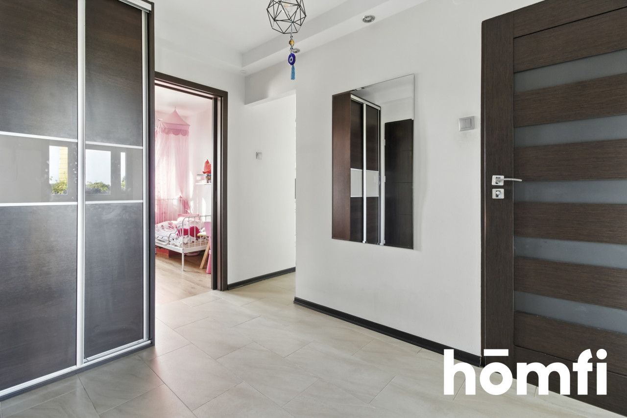 Perfectly Located Three-Bedroom Apartment - Квартира - Продаж - Starachowicki, Starachowice