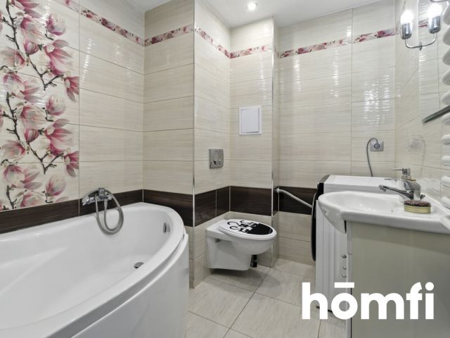 Perfectly Located Three-Bedroom Apartment - Apartment - Sale - Starachowicki, Starachowice