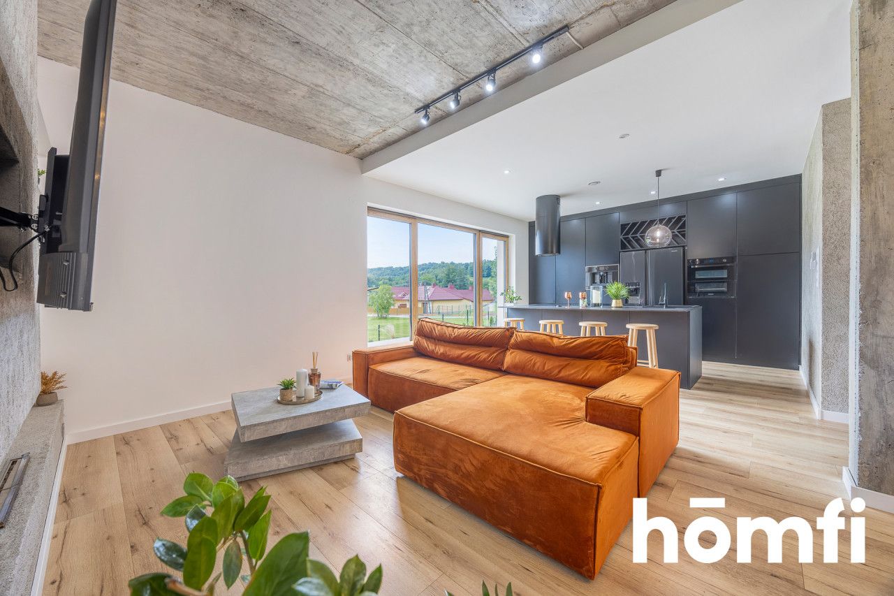 Pięknie położony parterowy dom, 2 km od granicy Rzeszowa. Garaż, klimatyzacja, rekuperacja, 6 pokoi (4 sypialnie i 2 salony) - Dom - Sprzedaż - Rzeszowski, Lubenia / Siedliska