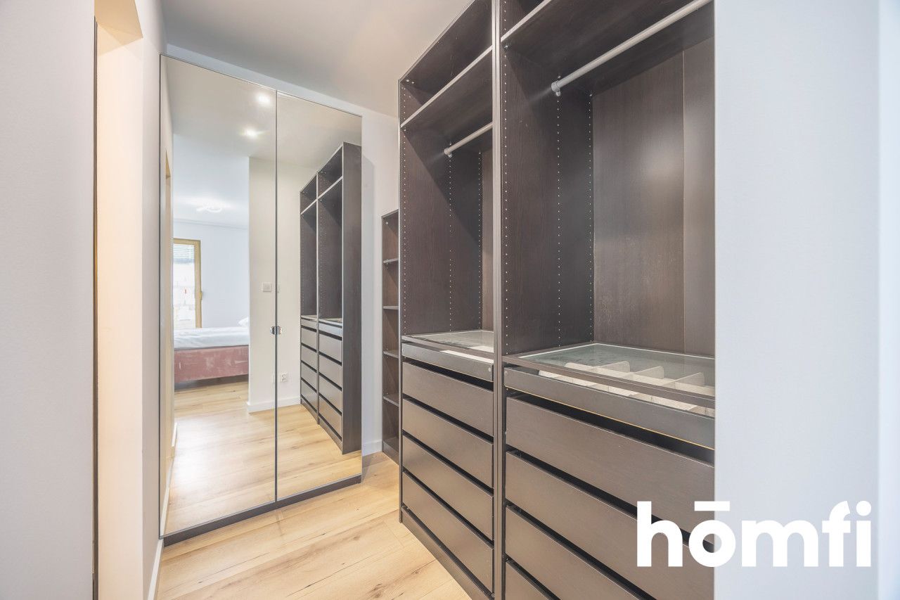 Pięknie położony parterowy dom, 2 km od granicy Rzeszowa. Garaż, klimatyzacja, rekuperacja, 6 pokoi (4 sypialnie i 2 salony) - Dom - Sprzedaż - Rzeszowski, Lubenia / Siedliska