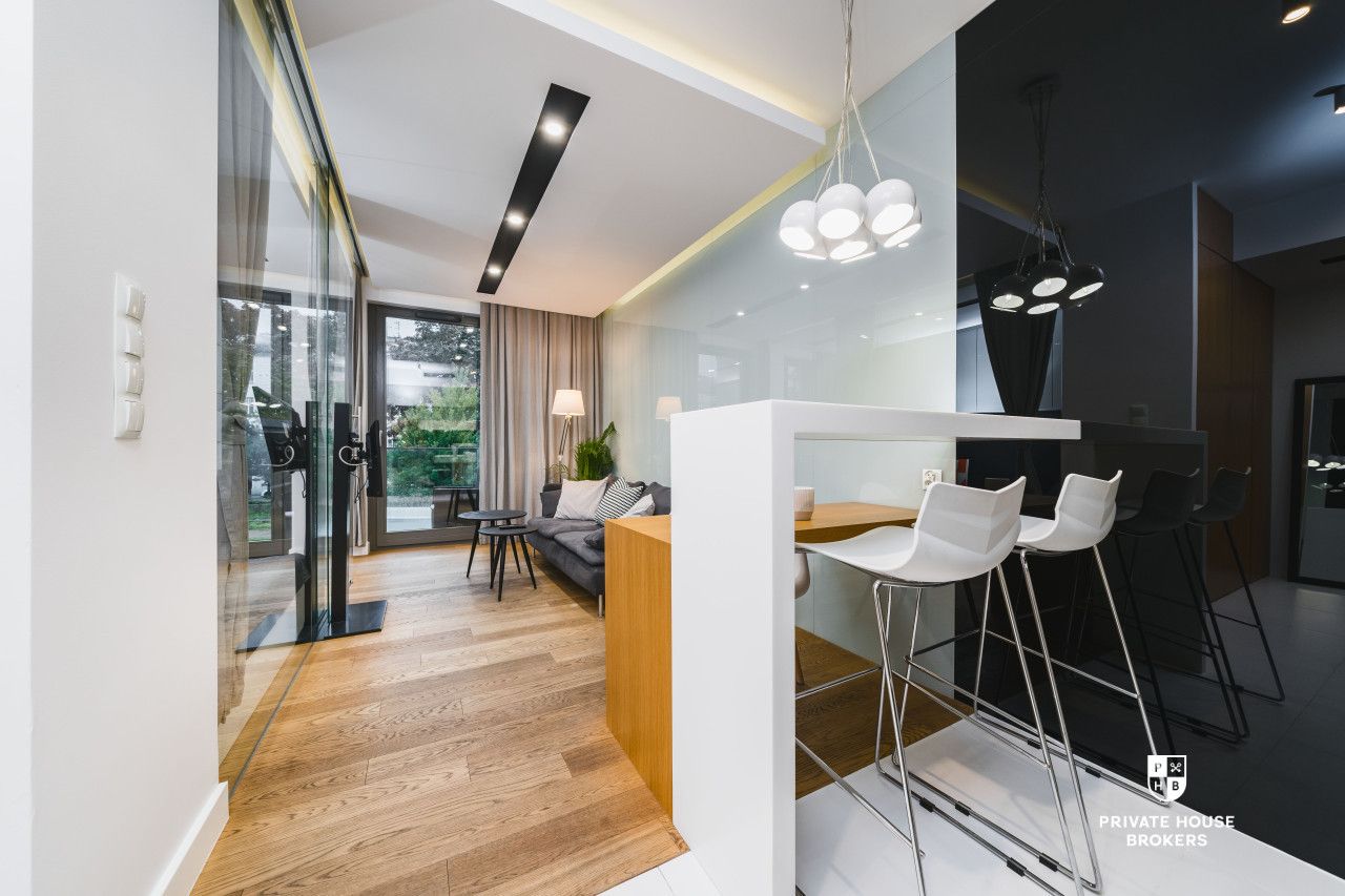 Air-conditioned 2-room 35m2 at Sukiennicza street - Angel Wawel - Apartment - Rent - Kraków, Śródmieście / Stare Miasto