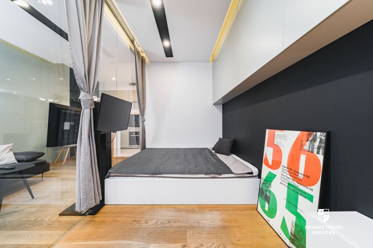 Air-conditioned 2-room 35m2 at Sukiennicza street - Angel Wawel - Apartment - Rent - Kraków, Śródmieście / Stare Miasto