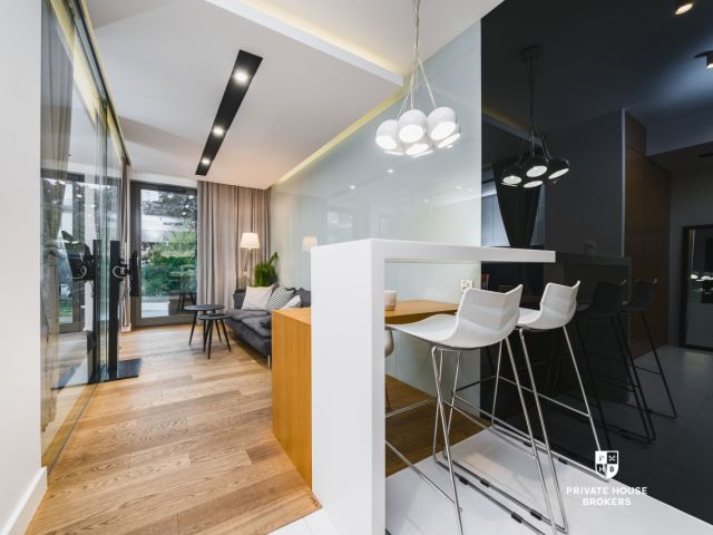 Air-conditioned 2-room 35m2 at Sukiennicza street - Angel Wawel - Apartment - Rent - Kraków, Śródmieście / Stare Miasto
