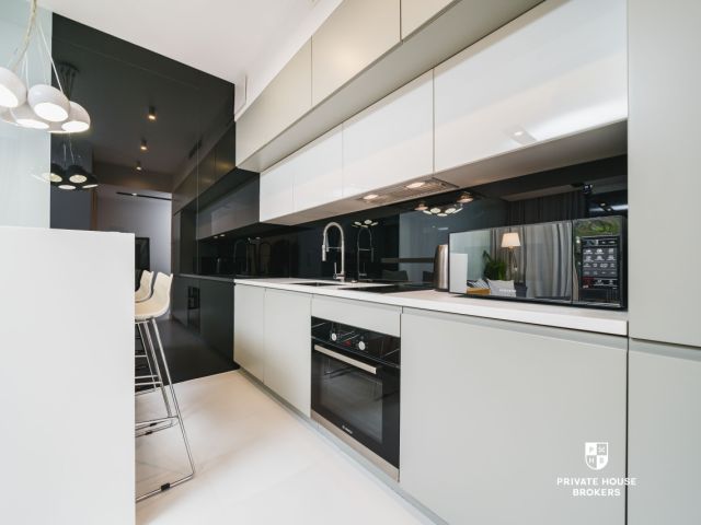 Air-conditioned 2-room 35m2 at Sukiennicza street - Angel Wawel - Apartment - Rent - Kraków, Śródmieście / Stare Miasto