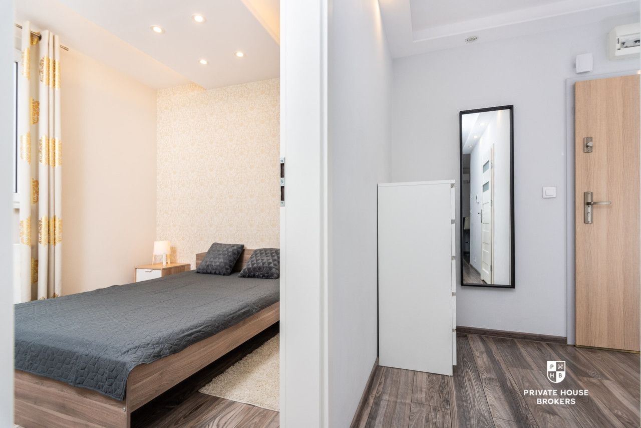 Air-conditioned and bright 48m² apartment - Graffit House - Apartment - Rent - Kraków, Śródmieście / Grzegórzki