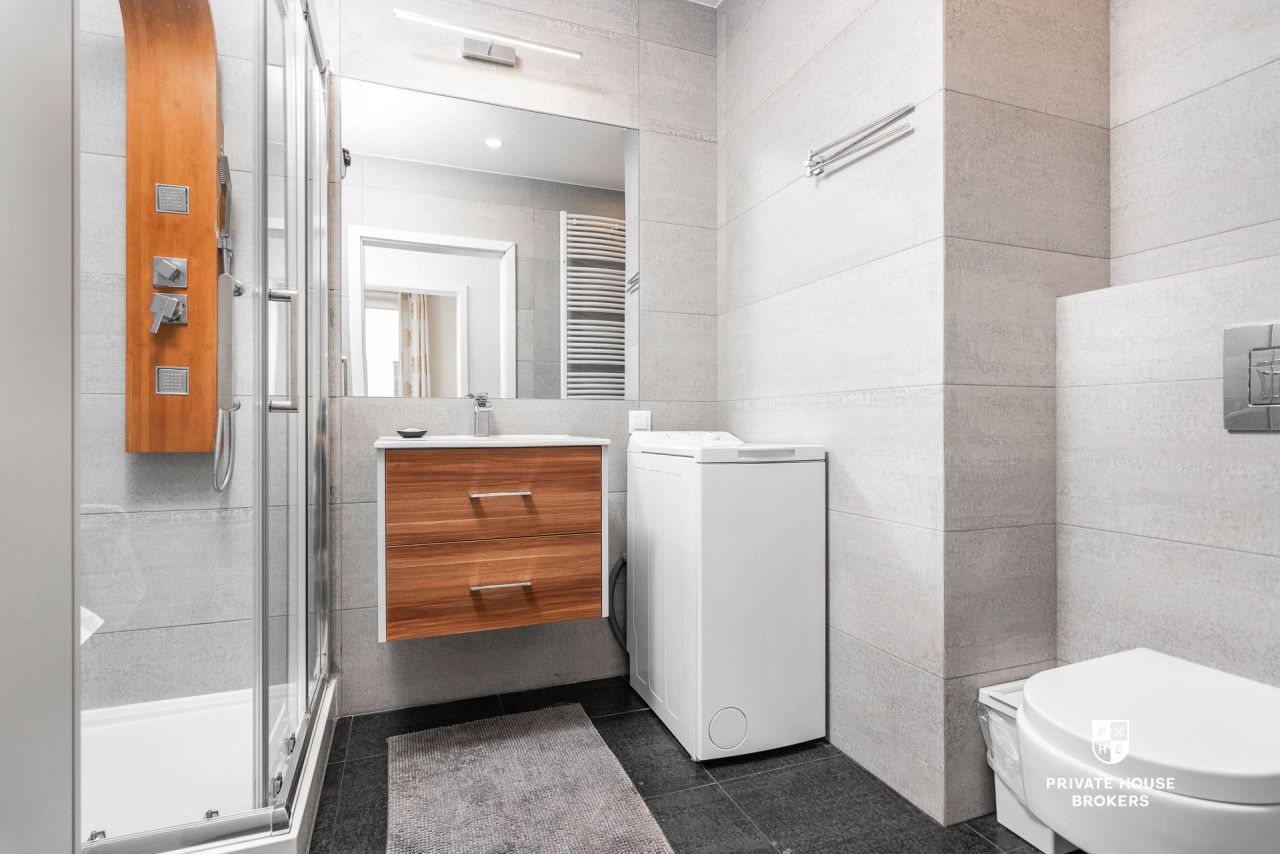 Air-conditioned and bright 48m² apartment - Graffit House - Apartment - Rent - Kraków, Śródmieście / Grzegórzki