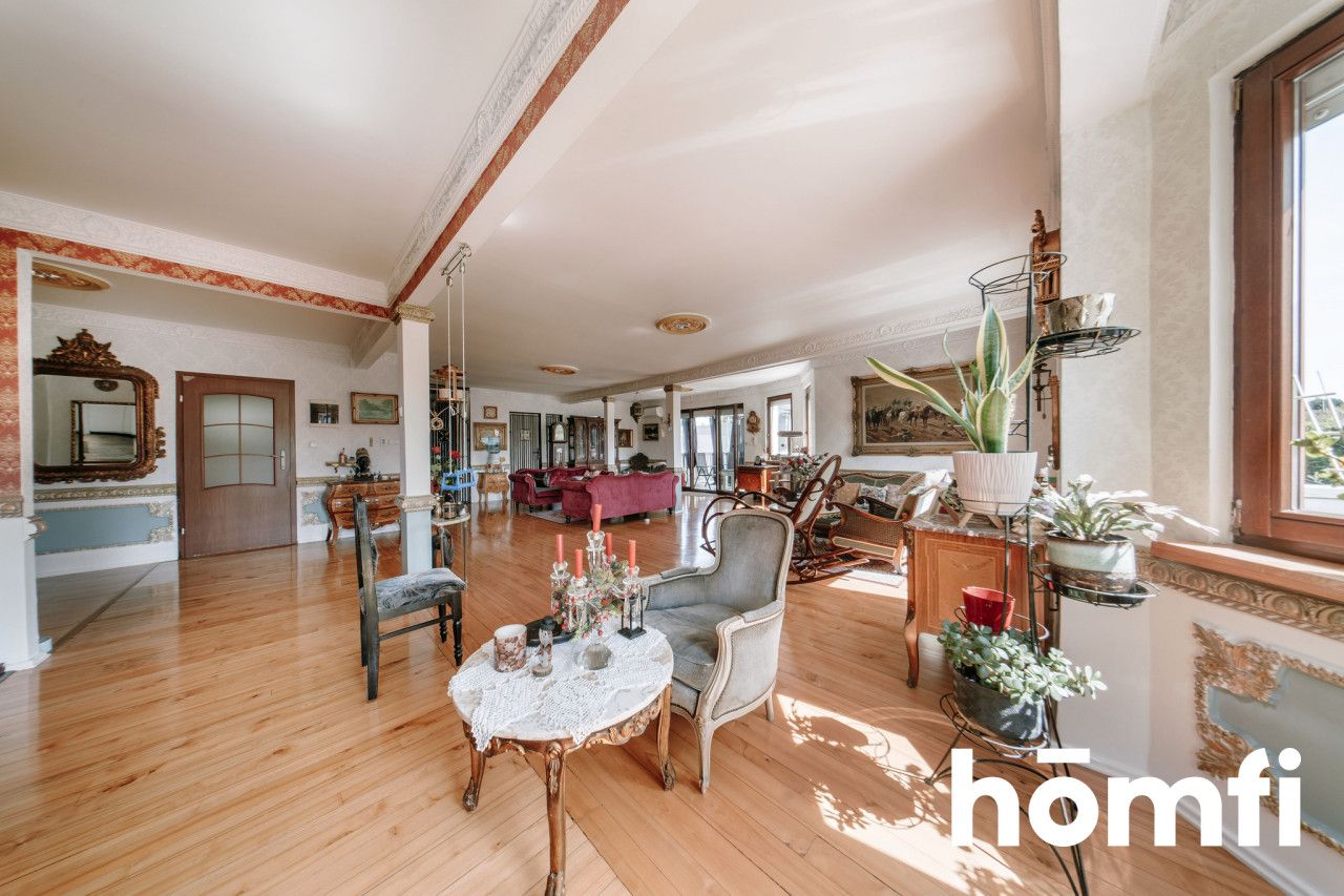 Miejska willa z basenem na Rudaku - Dom - Sprzedaż - Toruń, Rudak