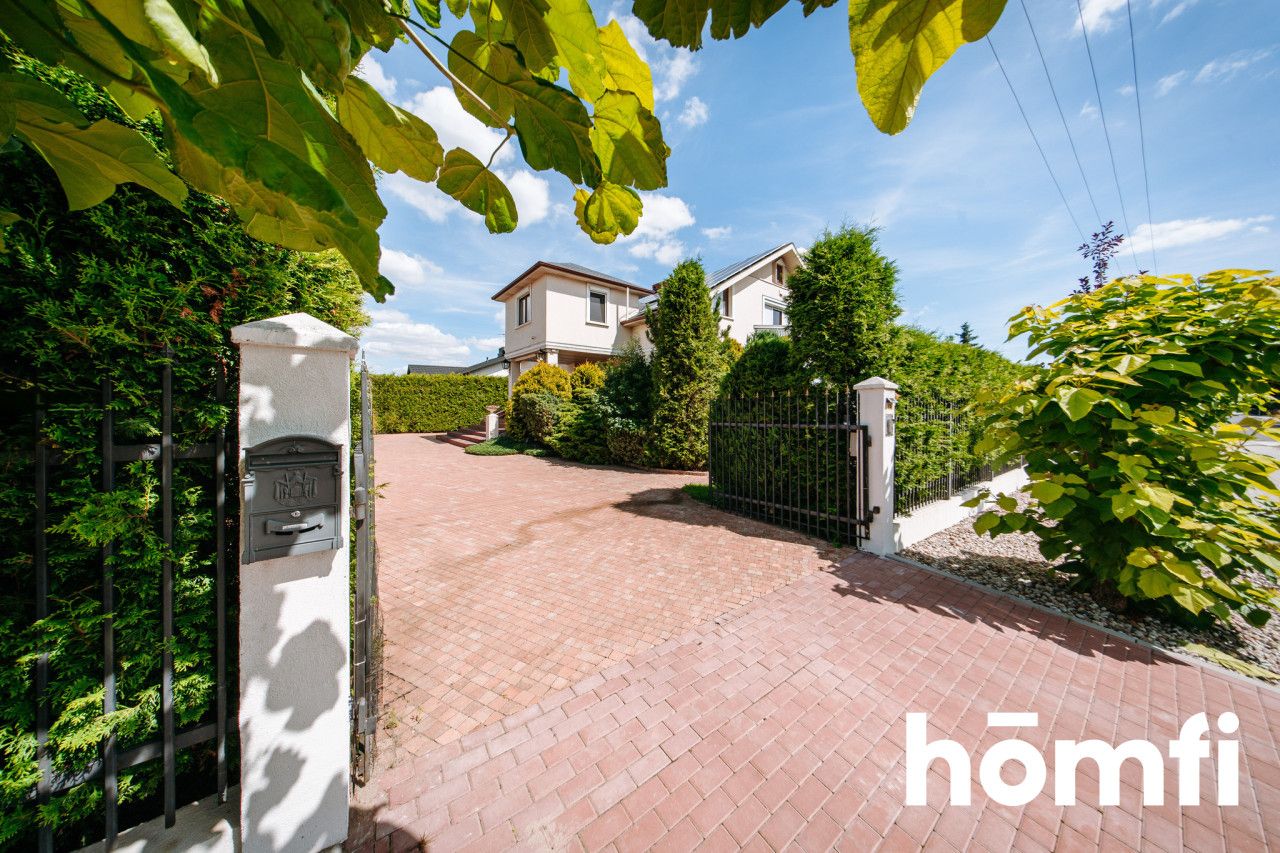 Miejska willa z basenem na Rudaku - Dom - Sprzedaż - Toruń, Rudak