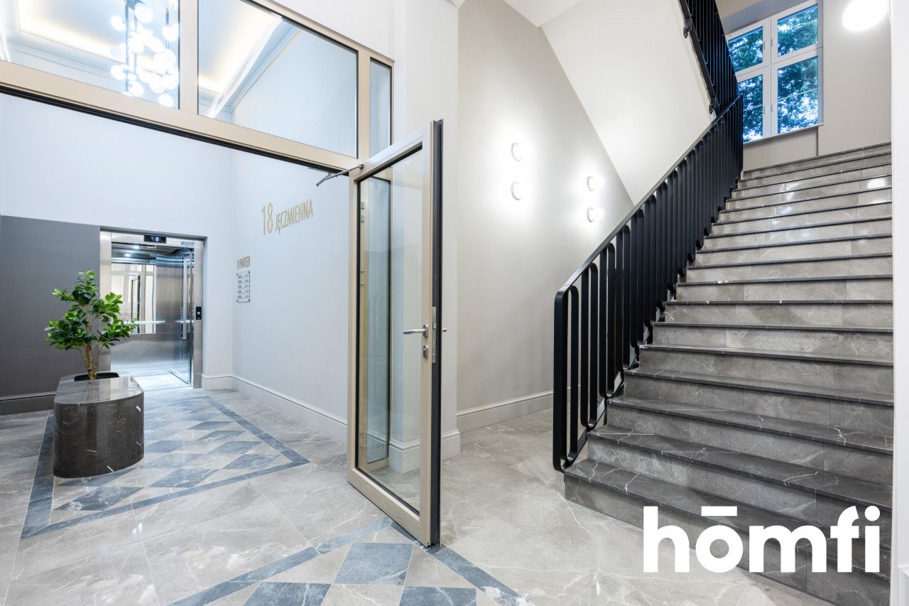 First-time rental of a luxury studio in a renovated historic building with an elevator, in the heart of Wrocław - Apartment - Rent - Wrocław, Stare Miasto