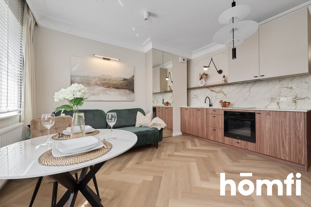 First-time rental of a luxury studio in a renovated historic building with an elevator, in the heart of Wrocław - Apartment - Rent - Wrocław, Stare Miasto