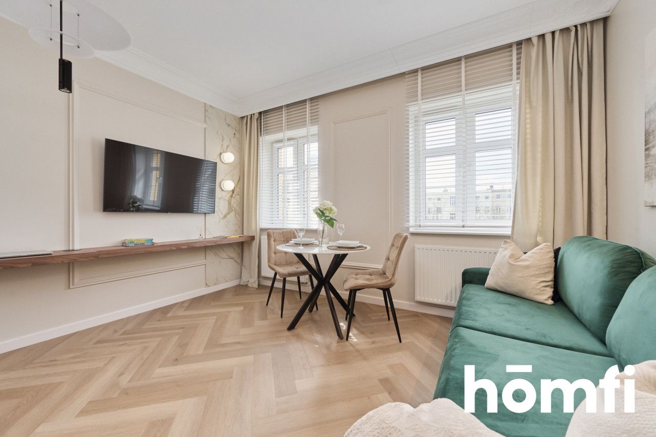 First-time rental of a luxury studio in a renovated historic building with an elevator, in the heart of Wrocław - Apartment - Rent - Wrocław, Stare Miasto