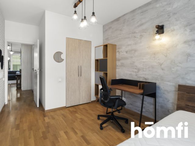 a spacious, three-room apartment with an area of 76.62 m² - Apartment - Rent - Warszawa, Śródmieście