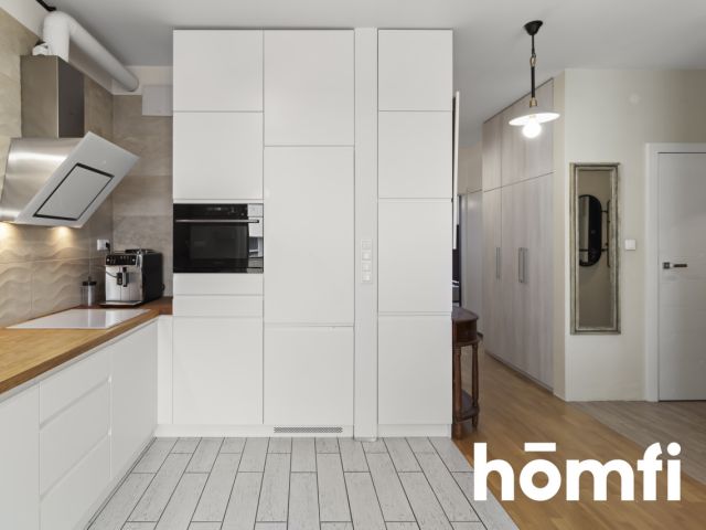 a spacious, three-room apartment with an area of 76.62 m² - Apartment - Rent - Warszawa, Śródmieście