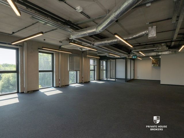 A unique space for your business - an intimate office building at Lubostroń street - Commercial premises - Rent - Kraków, Ruczaj