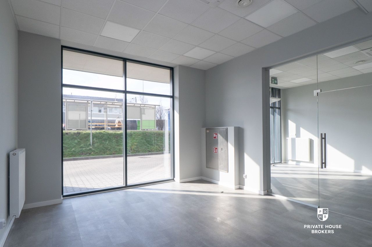 Commercial space for rent Walerego Sławka street 96 sqm - Commercial premises - Rent - Kraków, Podgórze / Bonarka