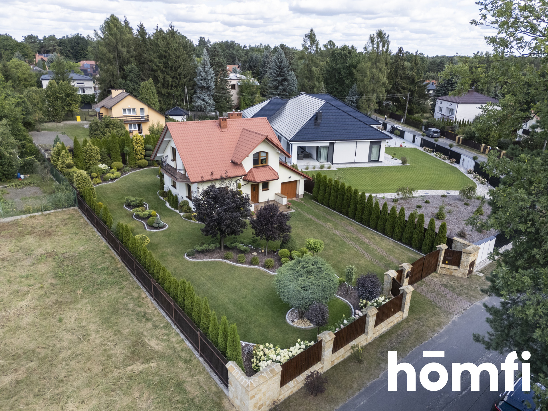A timeless house with a beautiful garden - Дім - Продаж - Radom, Rajec Poduchowny