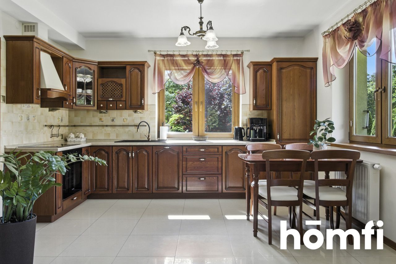 A timeless house with a beautiful garden - Дім - Продаж - Radom, Rajec Poduchowny