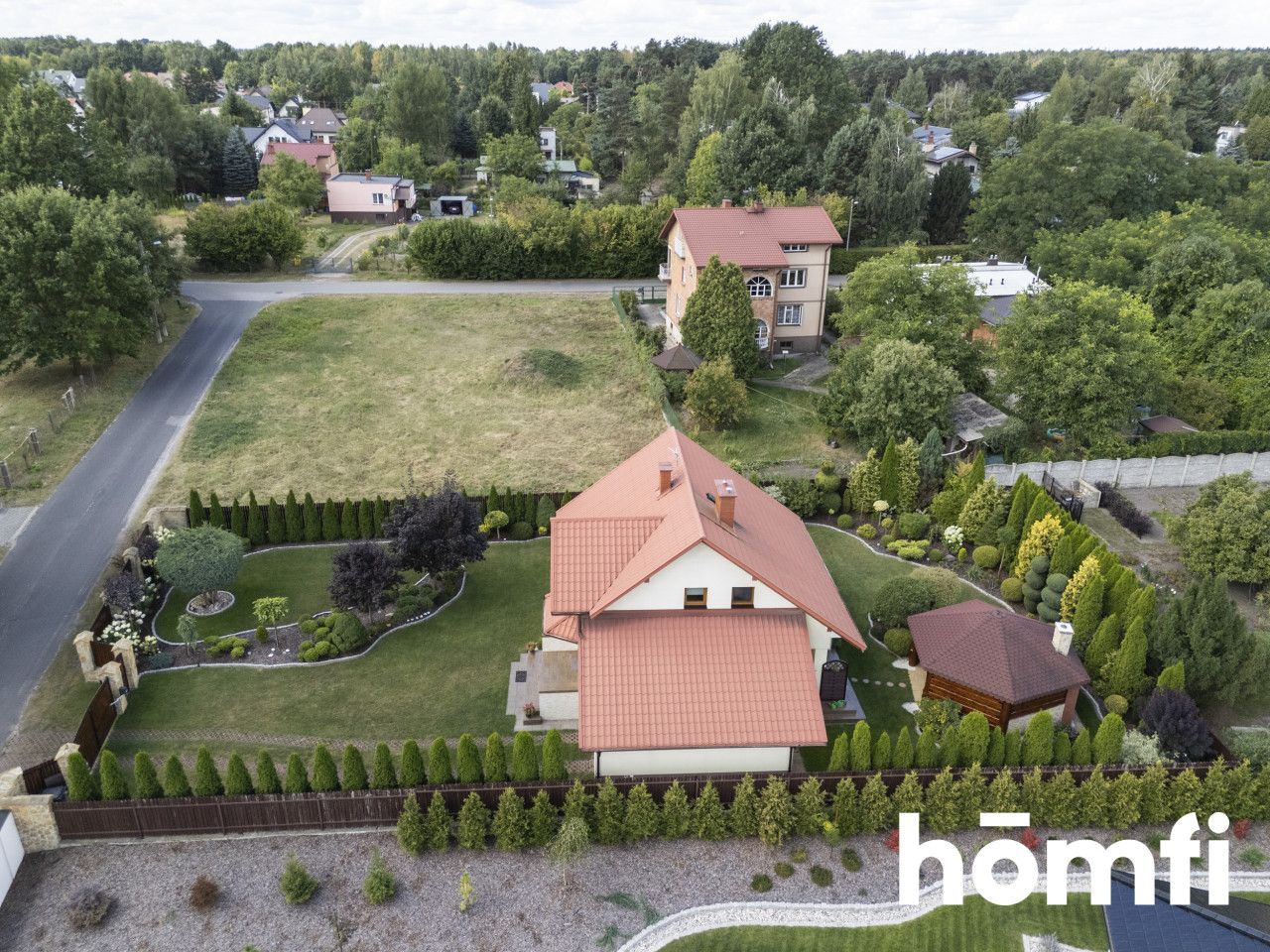 A timeless house with a beautiful garden - Дім - Продаж - Radom, Rajec Poduchowny