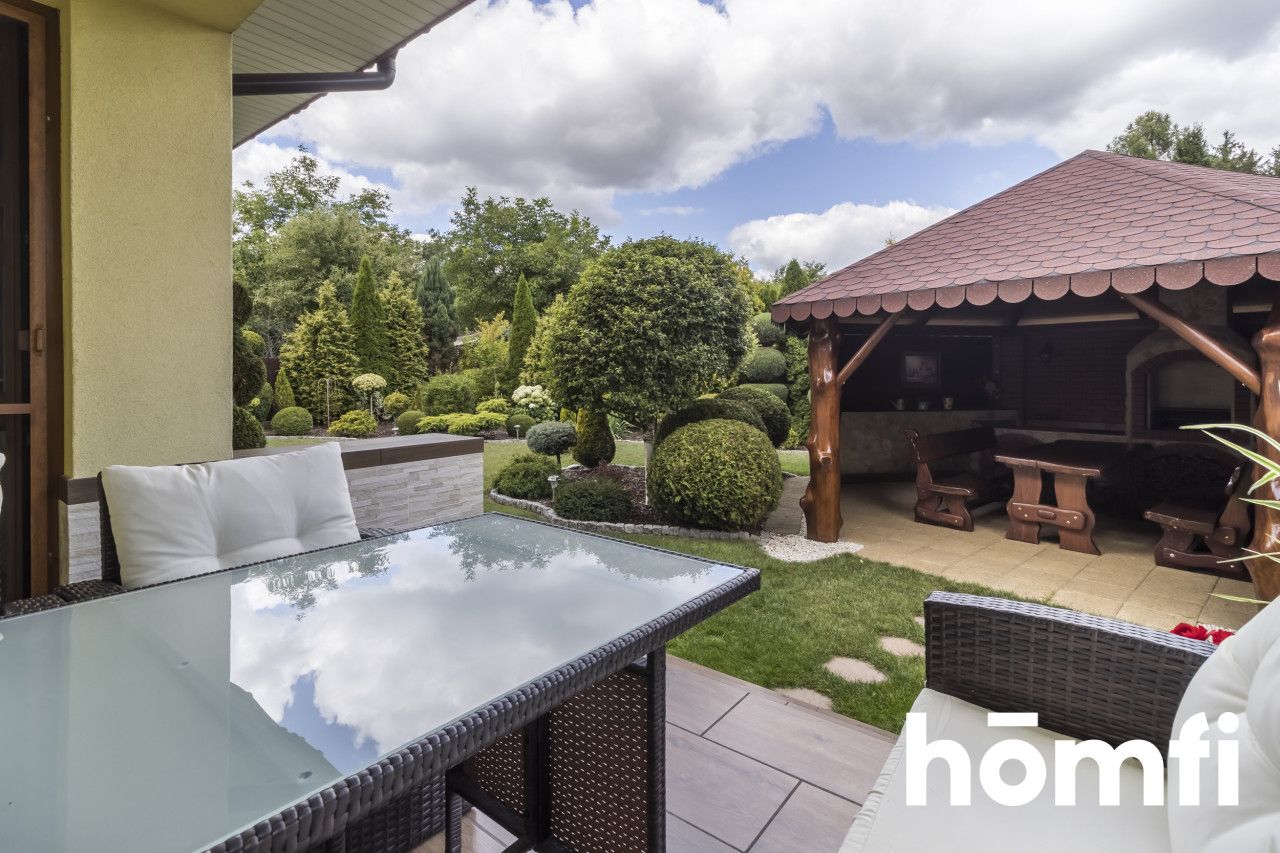 A timeless house with a beautiful garden - Дім - Продаж - Radom, Rajec Poduchowny