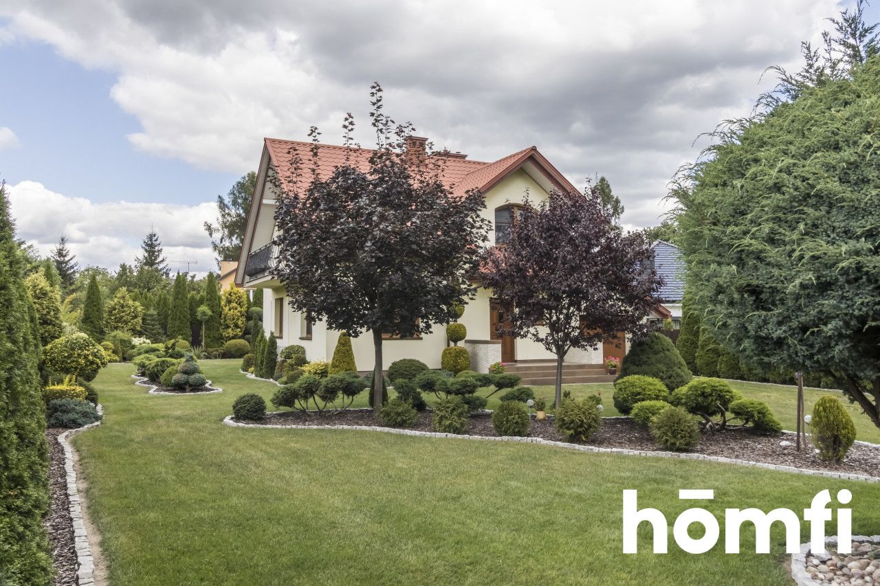 A timeless house with a beautiful garden - Дім - Продаж - Radom, Rajec Poduchowny