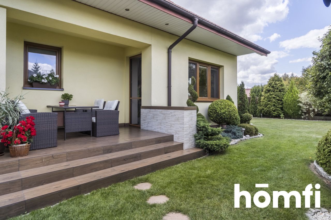 A timeless house with a beautiful garden - Дім - Продаж - Radom, Rajec Poduchowny