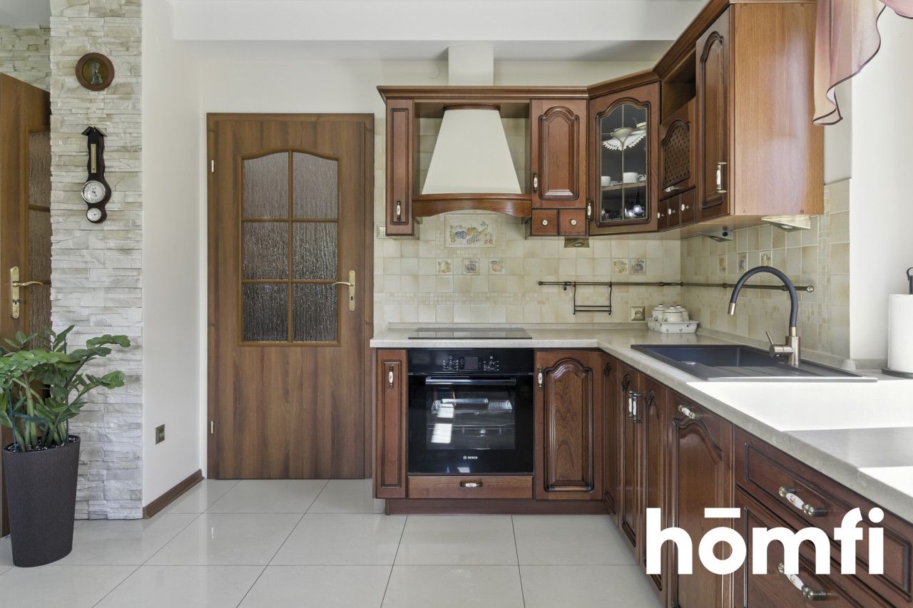 A timeless house with a beautiful garden - Дім - Продаж - Radom, Rajec Poduchowny