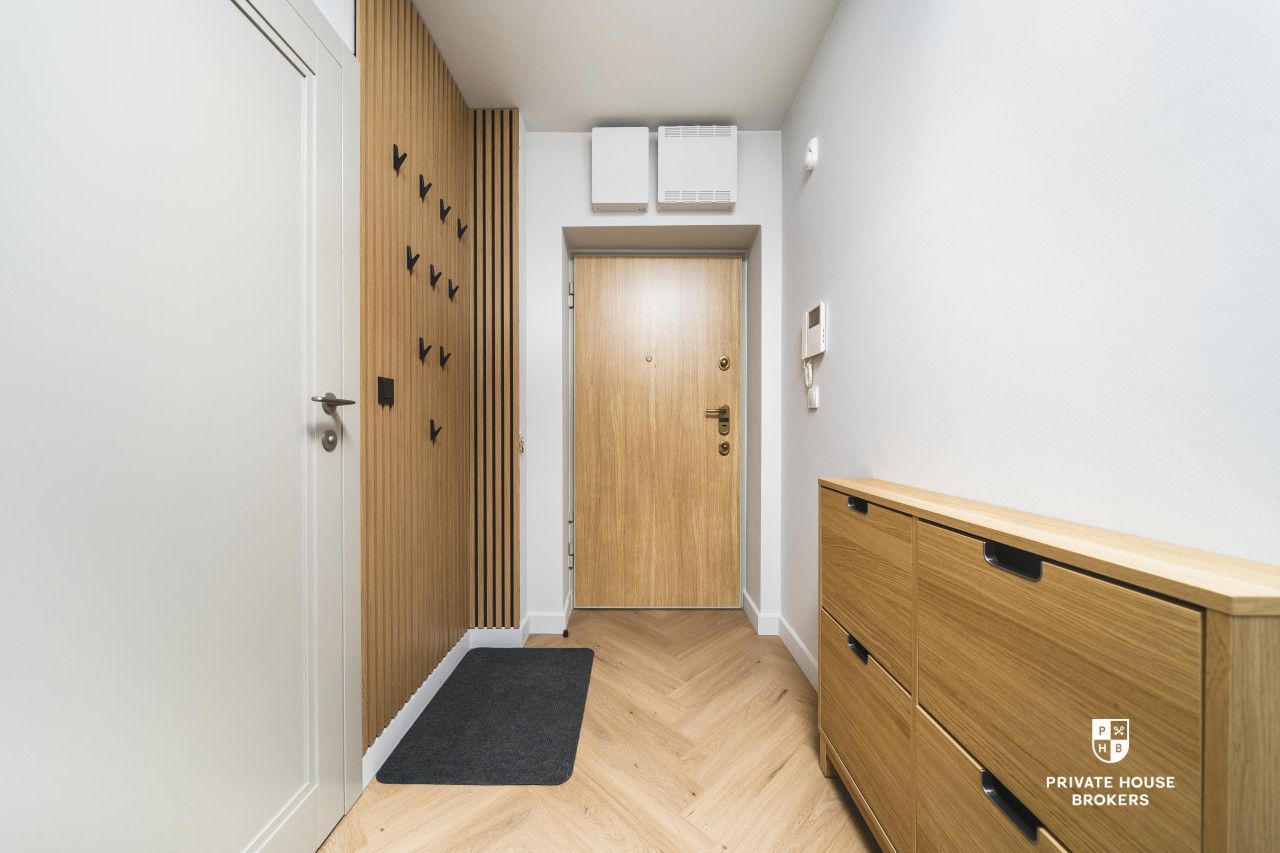 Unique Top-Floor Apartment in a Renovated Tenement House on Kolberga 16 street| Old Town| Air Conditioning - Apartment - Rent - Kraków, Śródmieście / Stare Miasto
