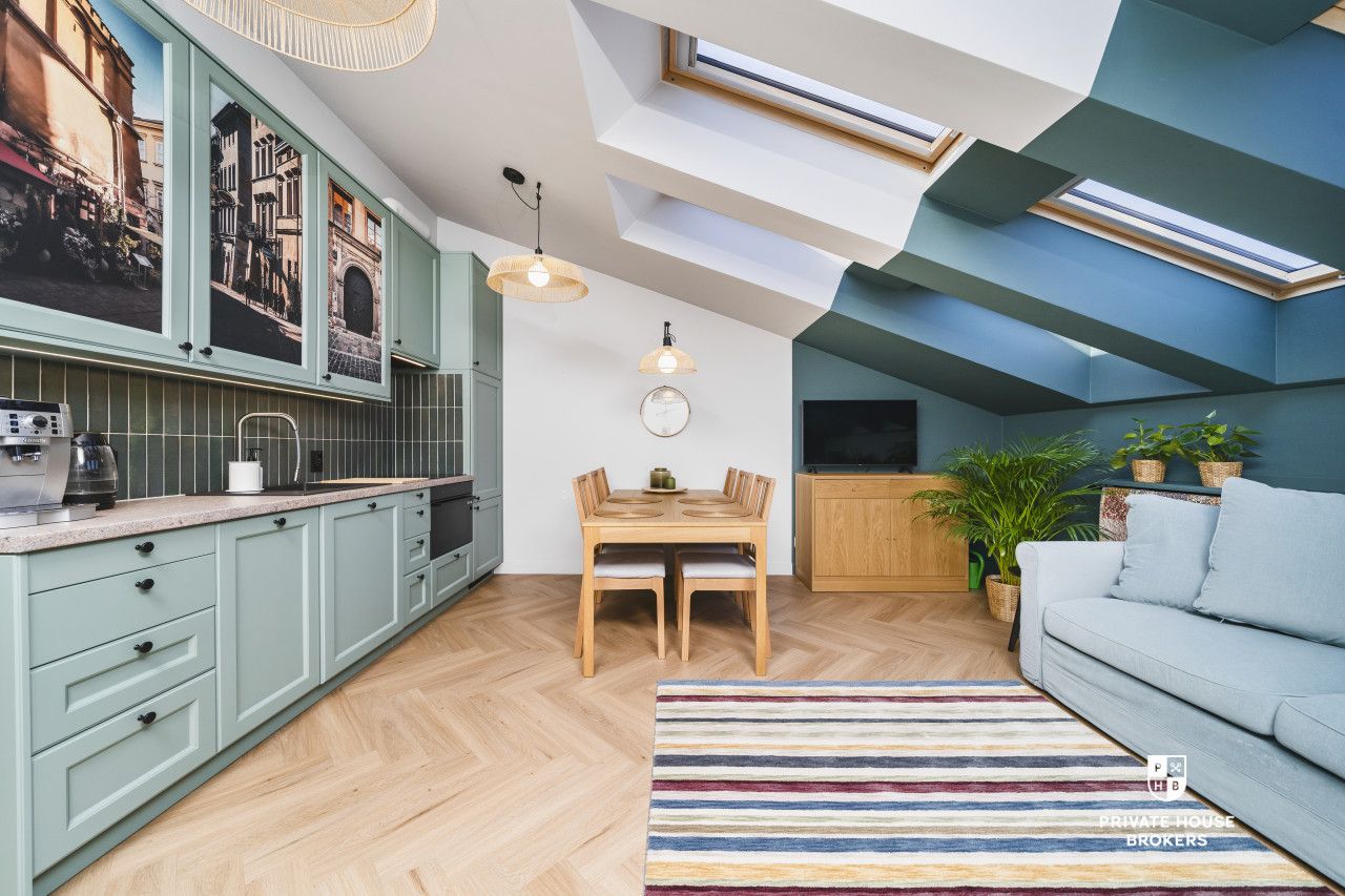 Unique Top-Floor Apartment in a Renovated Tenement House on Kolberga 16 street| Old Town| Air Conditioning - Apartment - Rent - Kraków, Śródmieście / Stare Miasto