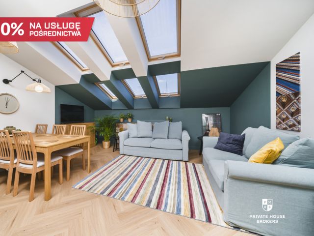 Unique Top-Floor Apartment in a Renovated Tenement House on Kolberga 16 street| Old Town| Air Conditioning - Квартира - Оренда - Kraków, Śródmieście / Stare Miasto