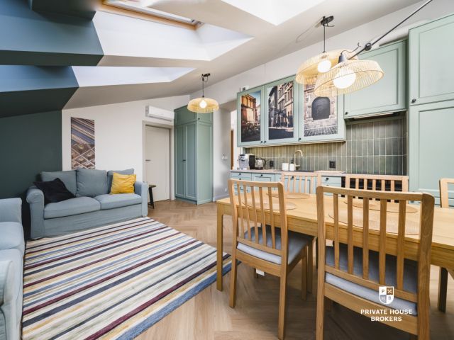 Unique Top-Floor Apartment in a Renovated Tenement House on Kolberga 16 street| Old Town| Air Conditioning - Apartment - Rent - Kraków, Śródmieście / Stare Miasto