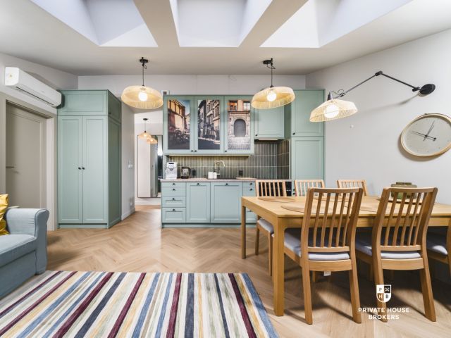 Unique Top-Floor Apartment in a Renovated Tenement House on Kolberga 16 street| Old Town| Air Conditioning - Apartment - Rent - Kraków, Śródmieście / Stare Miasto