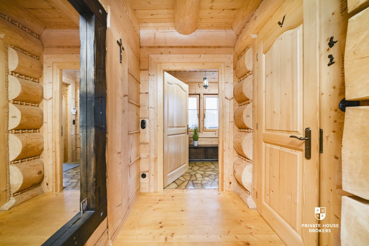 A unique house for sale in Dąbrówka Szczepanowska – right next to the observation tower - Будинок - Продаж - Tarnowski, Pleśna / Dąbrówka Szczepanowska