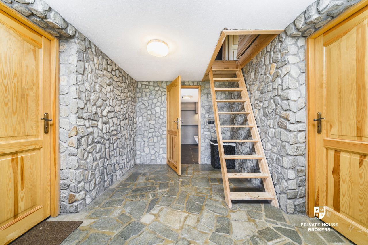 A unique house for sale in Dąbrówka Szczepanowska – right next to the observation tower - Будинок - Продаж - Tarnowski, Pleśna / Dąbrówka Szczepanowska