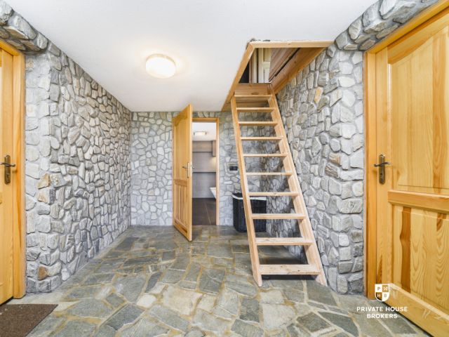 A unique house for sale in Dąbrówka Szczepanowska – right next to the observation tower - Будинок - Продаж - Tarnowski, Pleśna / Dąbrówka Szczepanowska