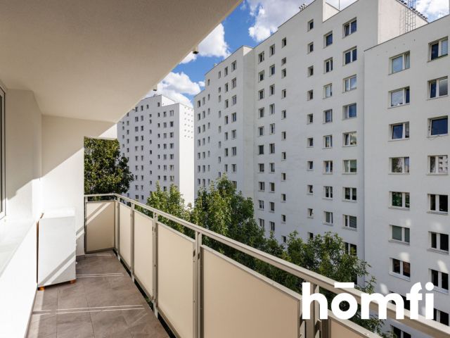 SPACIOUS, 3 ROOMS, CLOSE TO TROCKA METRO - Apartment - Rent - Warszawa, Targówek