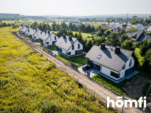 Kameralna inwestycja 6 domów - Skawina - Dom - Sprzedaż - Krakowski, Skawina