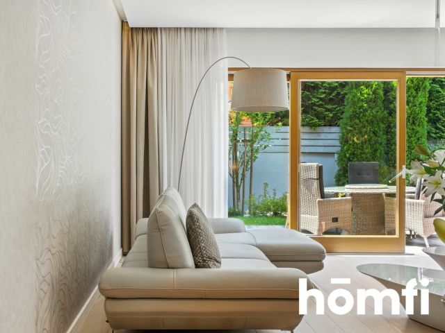 Exclusive Residence in the heat od Bażantowo - Дім - Продаж - Katowice, Kostuchna