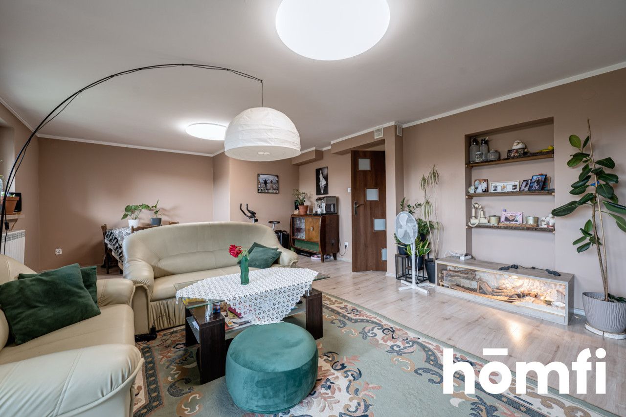 Przestronny dom z prywatnym stawem w Rajcu Poduchownym - Dom - Sprzedaż - Radom, Rajec Poduchowny